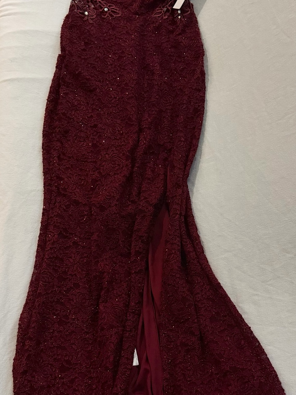 Elegant NWT Burgundy Lace Rhinestone Cutout High Slit Prom Formal Dress 3